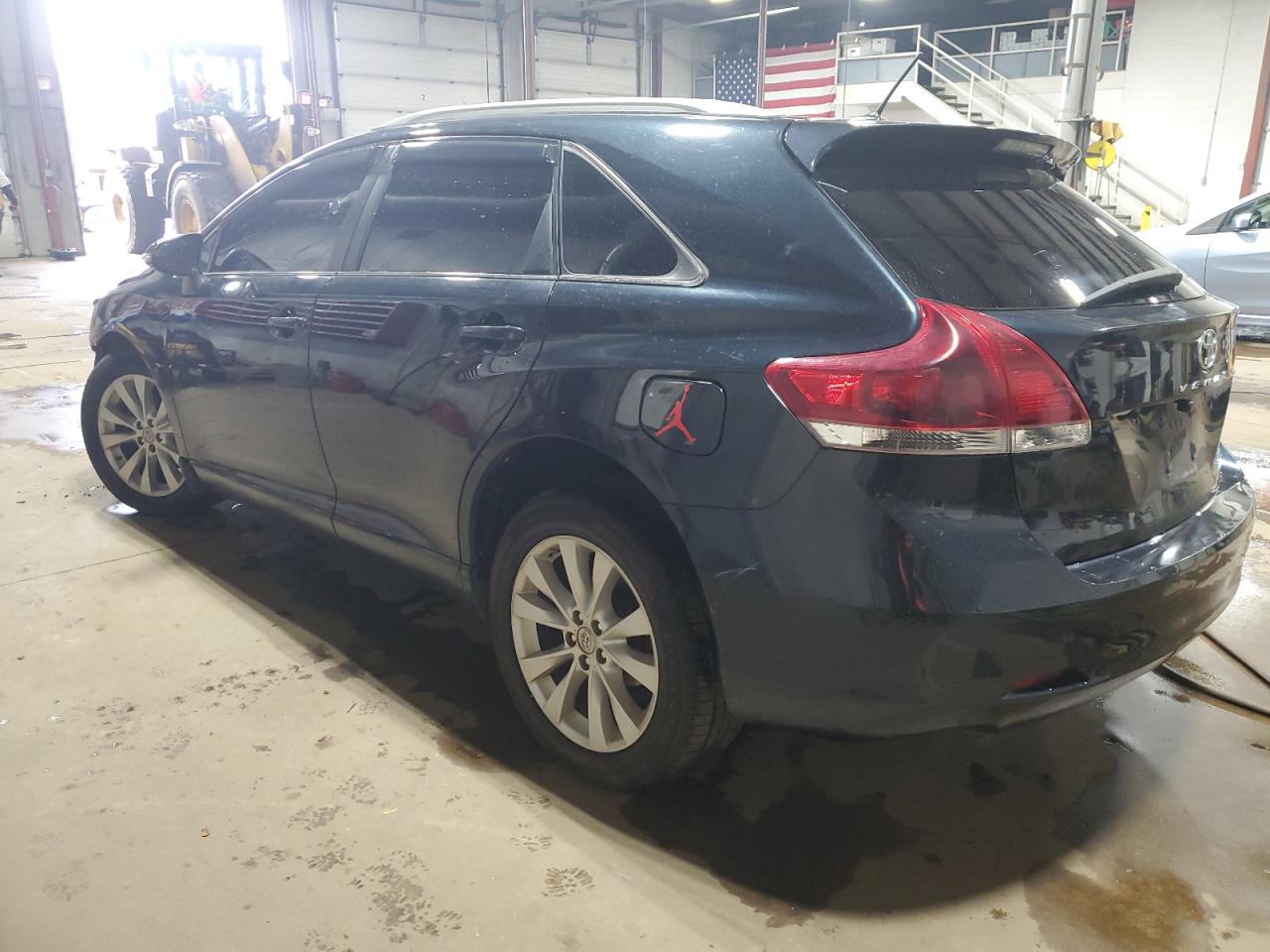 TOYOTA VENZA LE