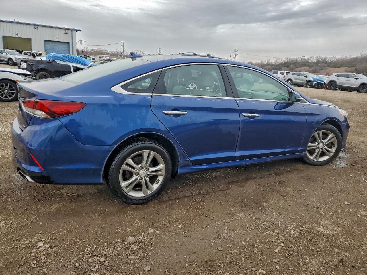HYUNDAI SONATA SPORT