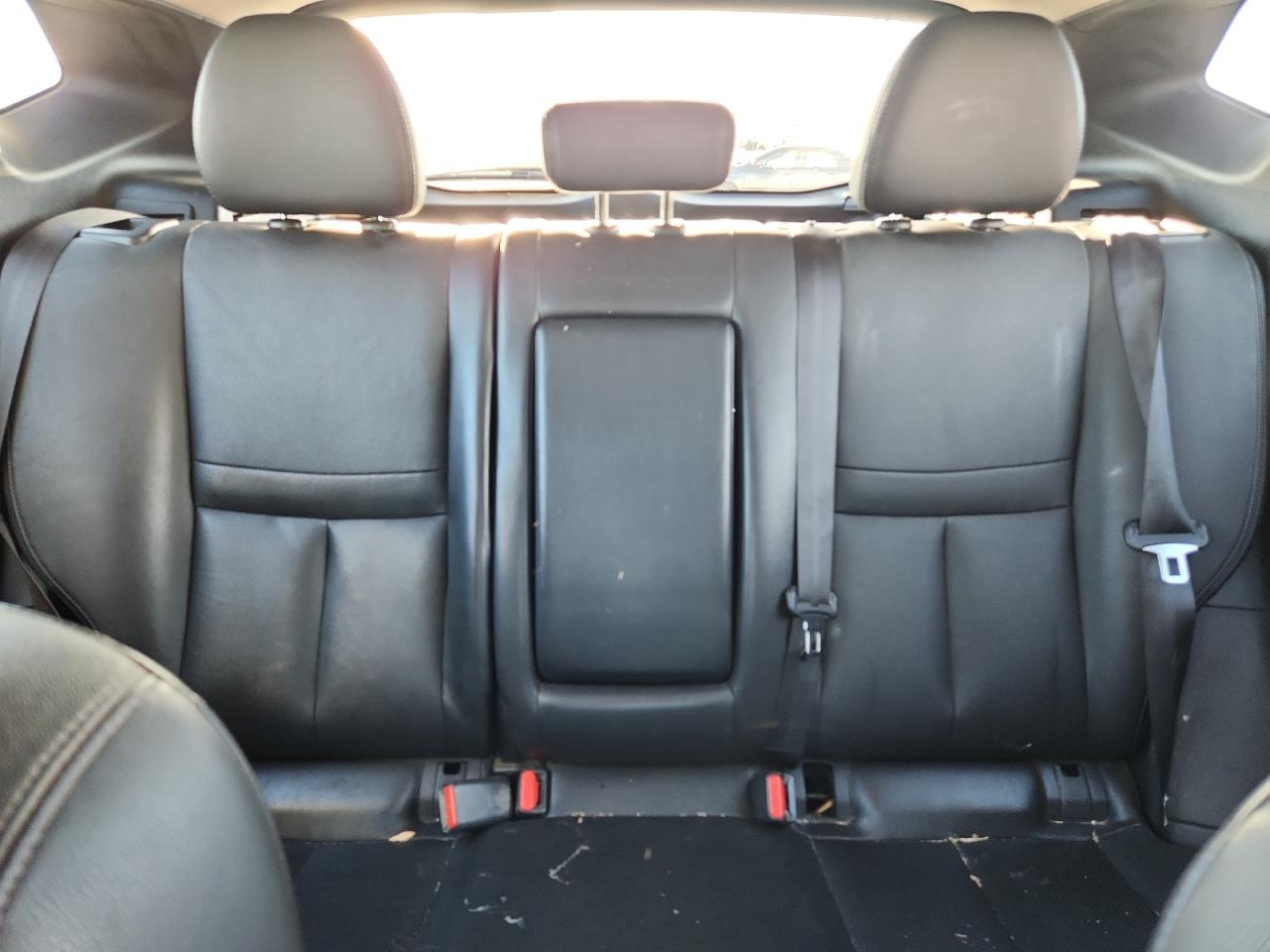 NISSAN ROGUE SPORT S