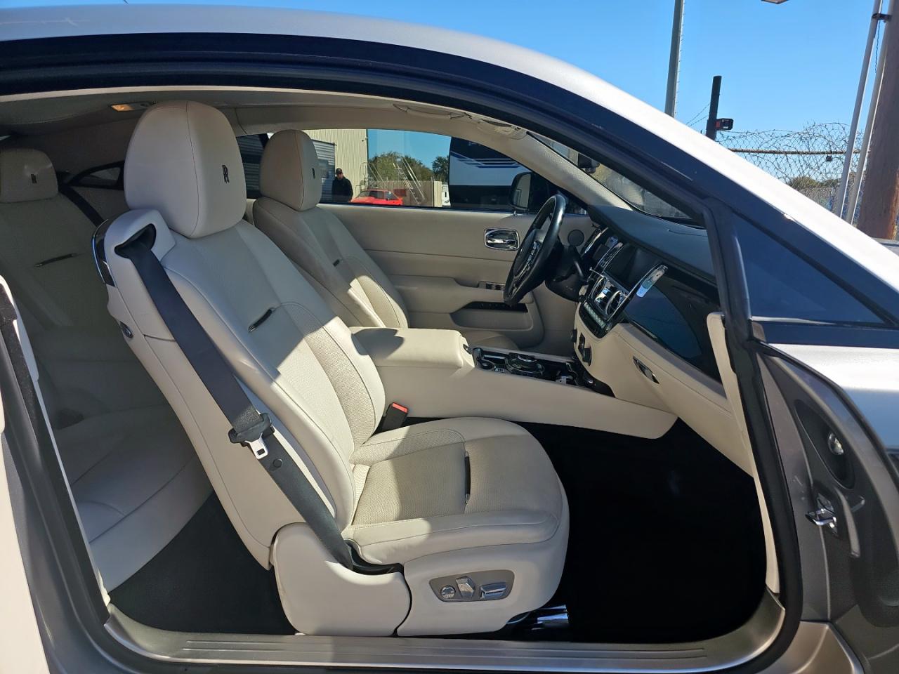 Lot #3280431146 2016 ROLLS-ROYCE WRAITH