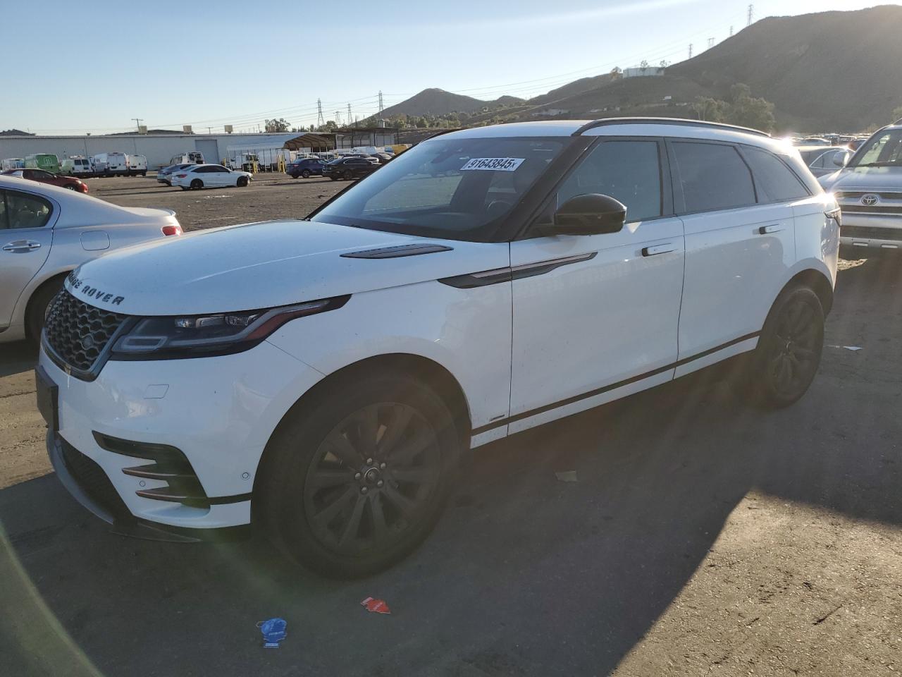 LAND ROVER RANGE ROVER R-DYNAMIC SE