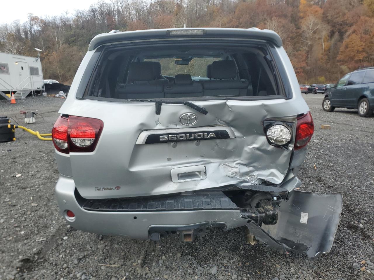 TOYOTA SEQUOIA LIMITED