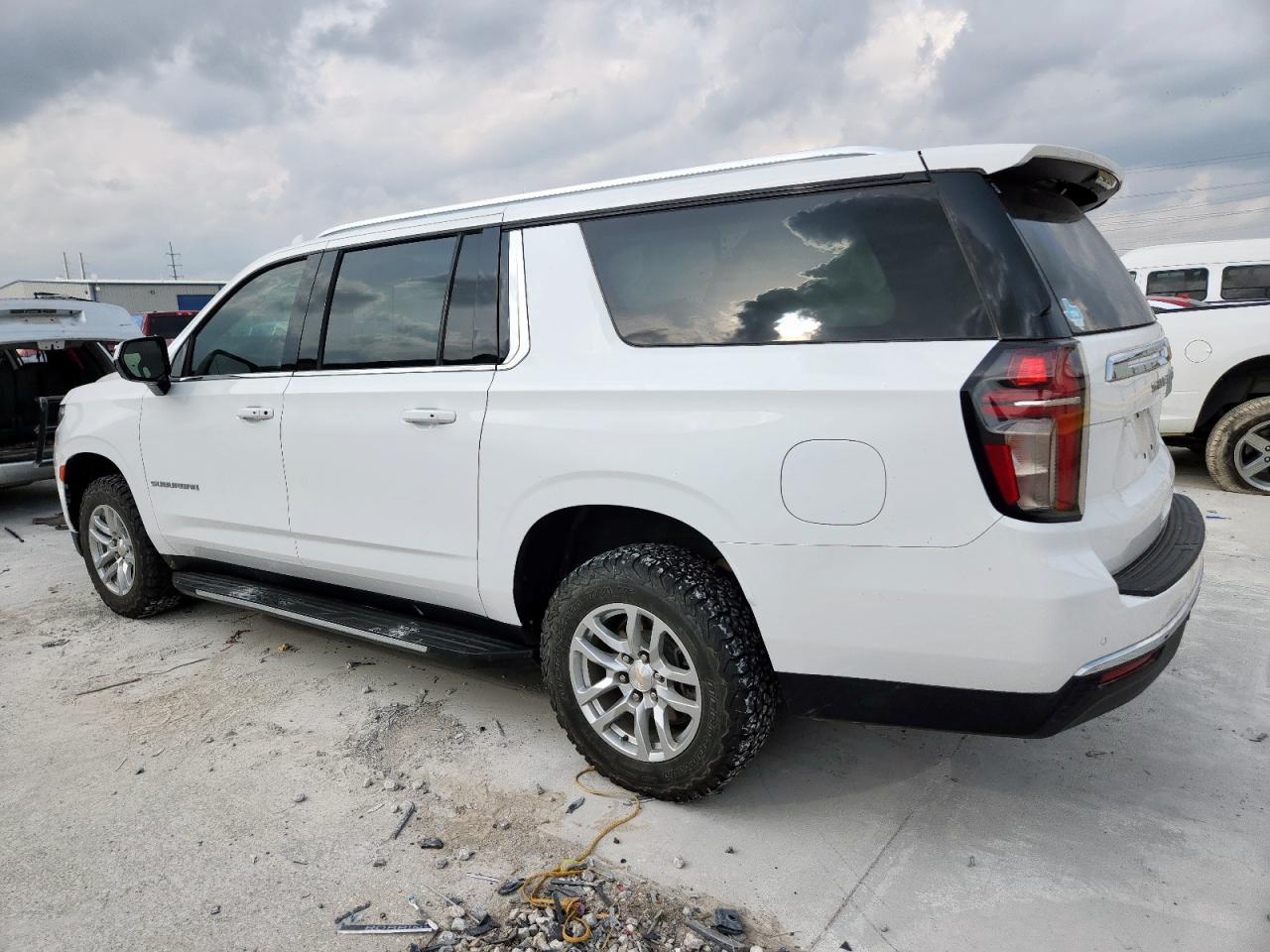 CHEVROLET SUBURBAN K1500 LS