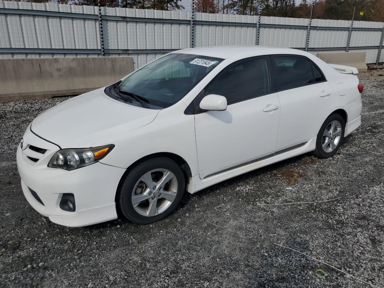 Lot #3284028820 2013 TOYOTA COROLLA BA