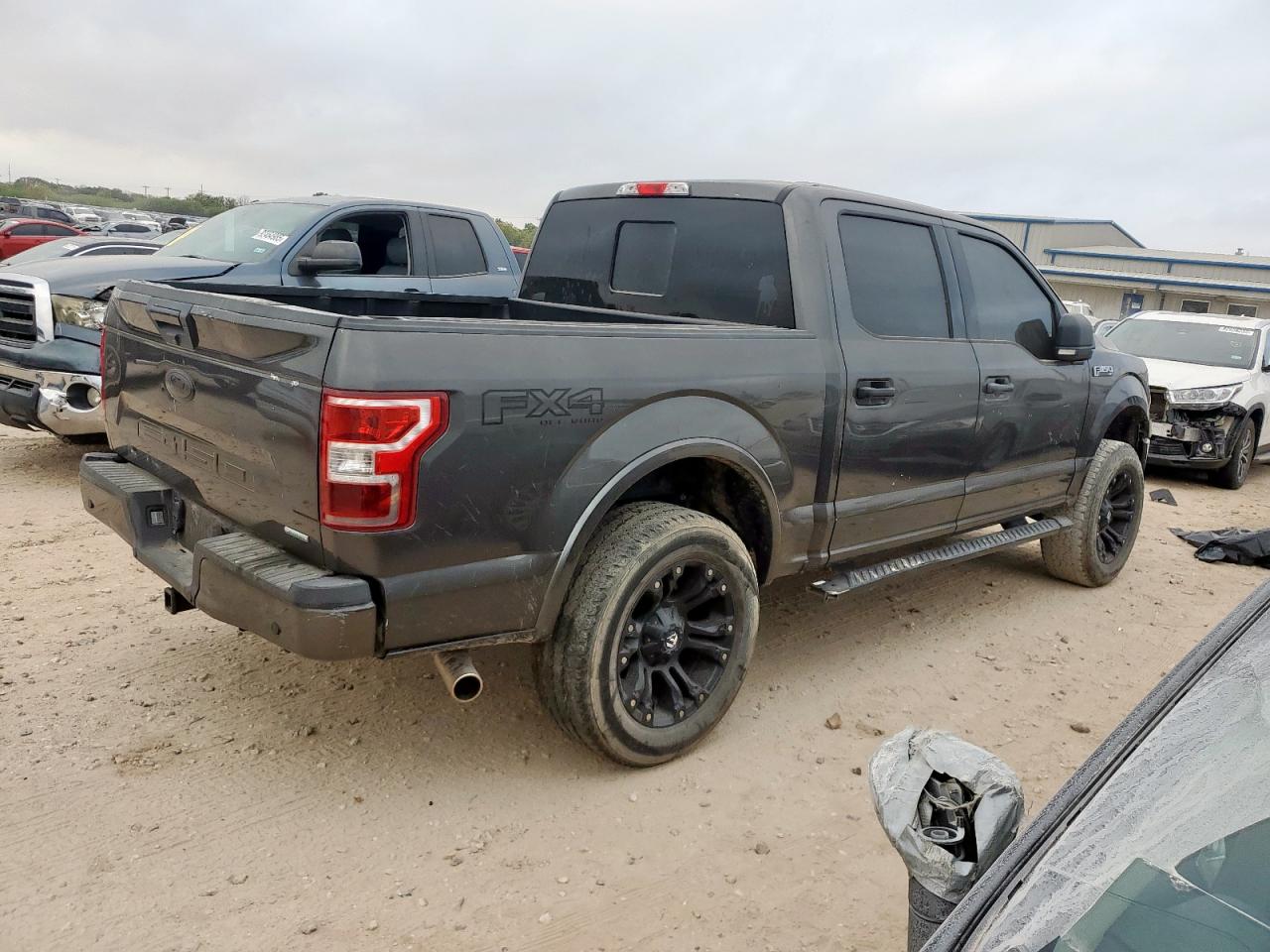 FORD F-150 SUPERCREW