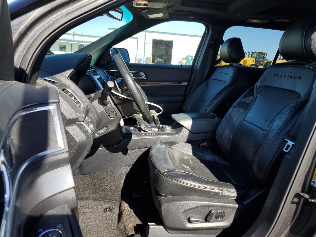 FORD EXPLORER PLATINUM