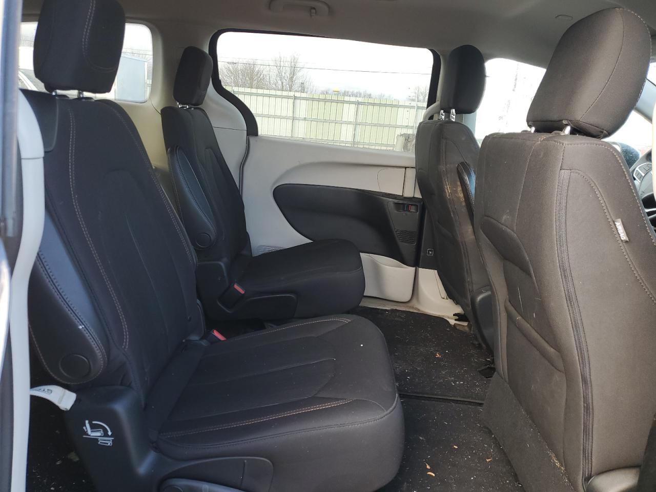 CHRYSLER PACIFICA LX