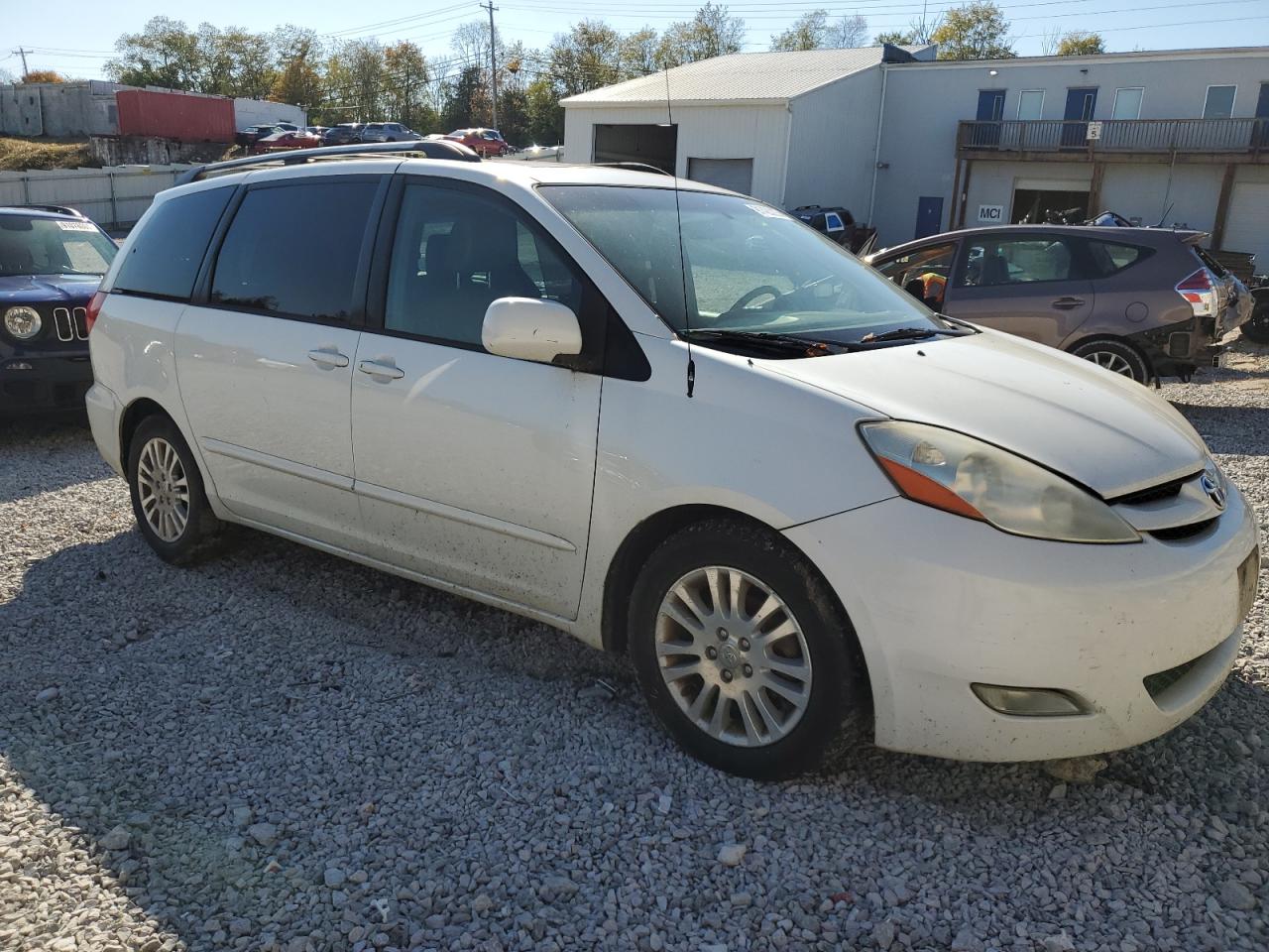 Lot #3281476991 2009 TOYOTA SIENNA XLE