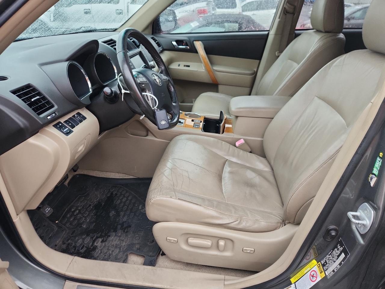 TOYOTA HIGHLANDER HYBRID LIMITED