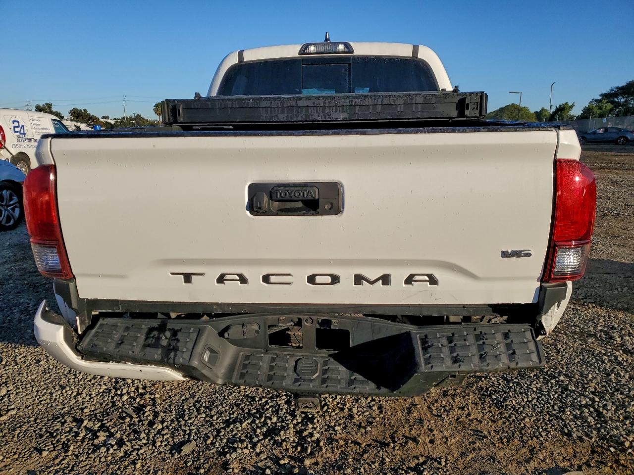 TOYOTA TACOMA DOUBLE CAB