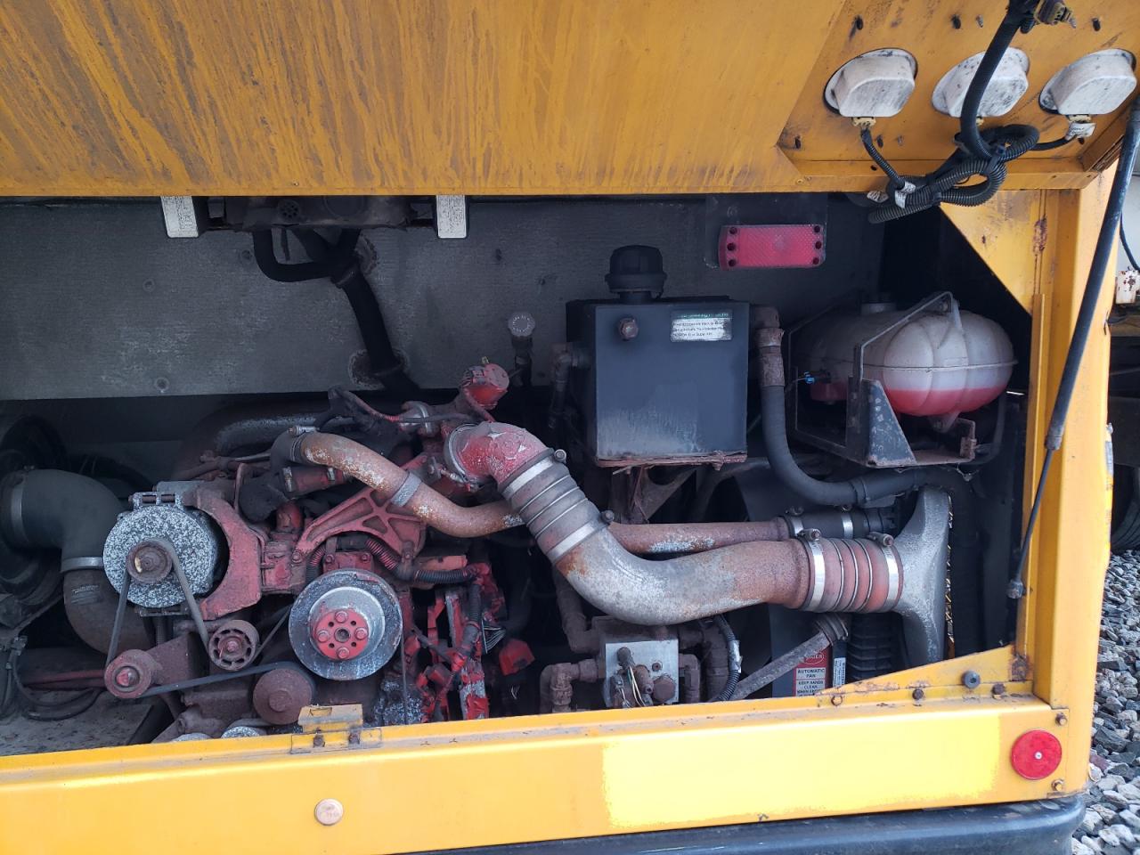 Lot #3278639961 2012 THOMAS SAF-T-LINER HDX