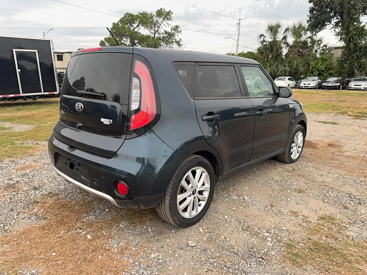KIA SOUL +