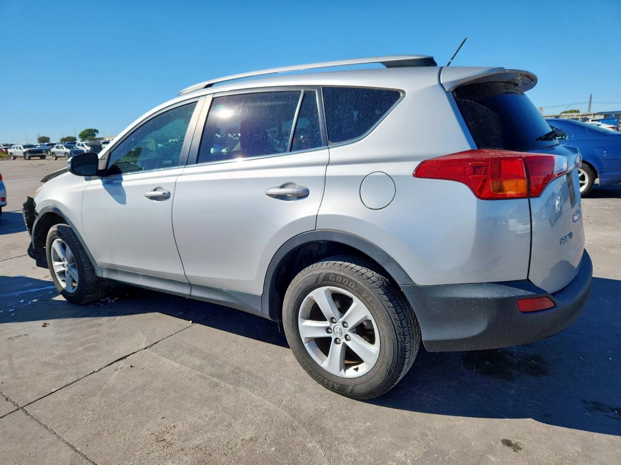 TOYOTA RAV4 XLE