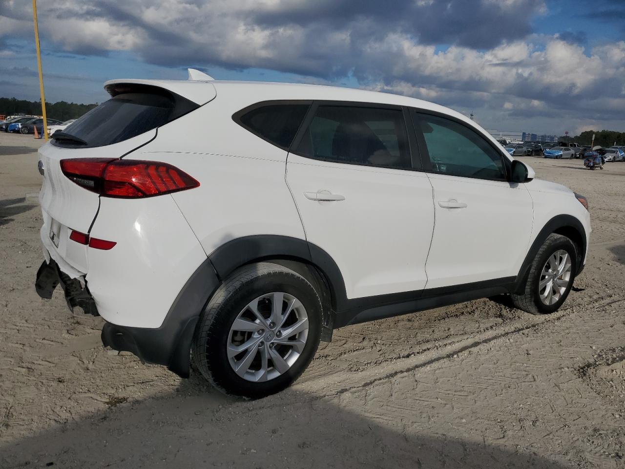 HYUNDAI TUCSON SE