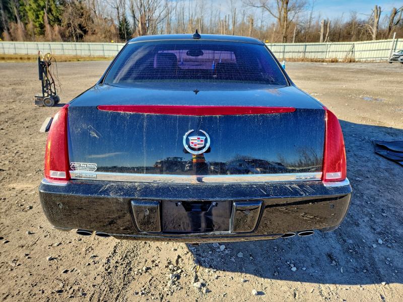 2011 CADILLAC DTS PREMIU #3296736950