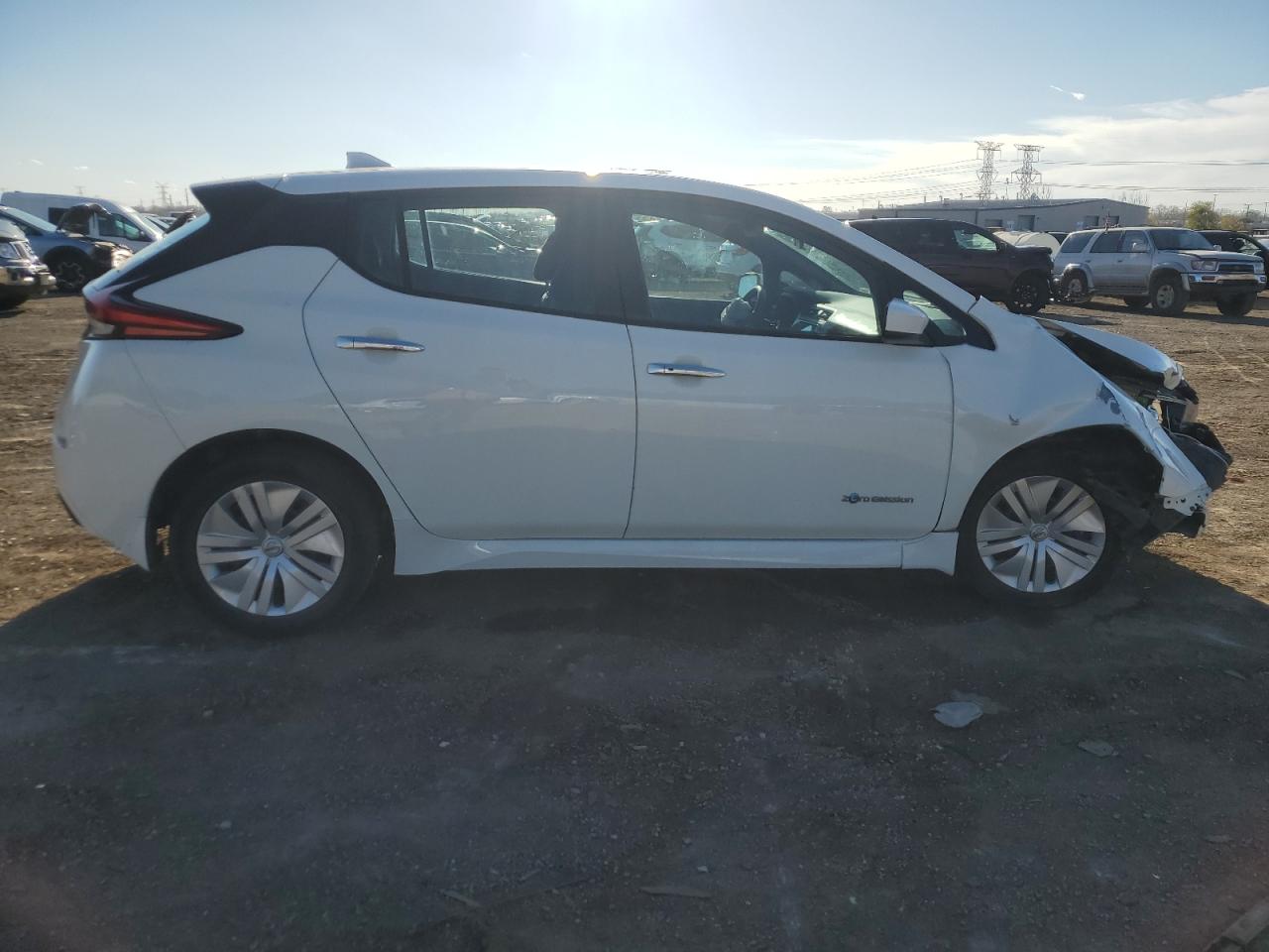 NISSAN LEAF S