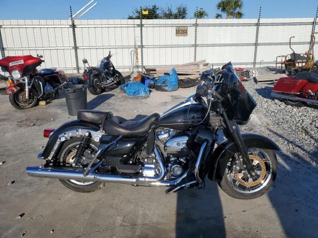 Global Auto Auctions: 2017 HARLEY-DAVIDSON FLHTK ULTR