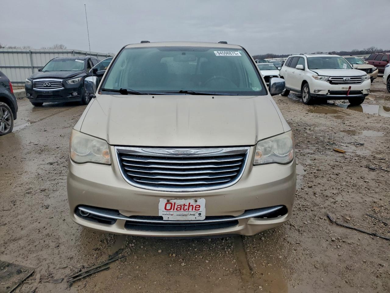 CHRYSLER TOWN & COUNTRY TOURING L