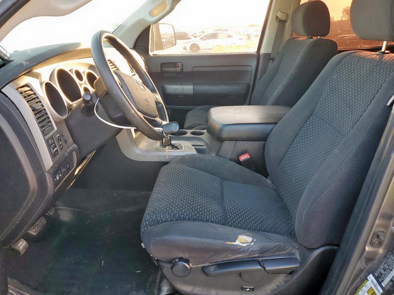 TOYOTA TUNDRA CREWMAX SR5