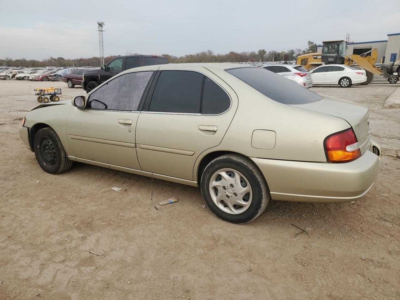 Lot #3298020137 1999 NISSAN ALTIMA XE