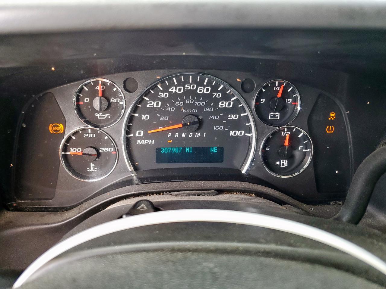 CHEVROLET EXPRESS LT