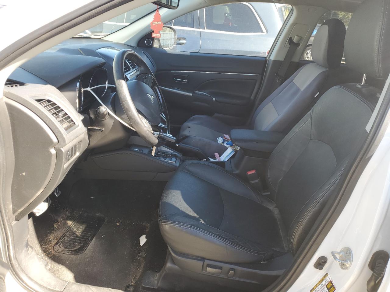 MITSUBISHI OUTLANDER SEL