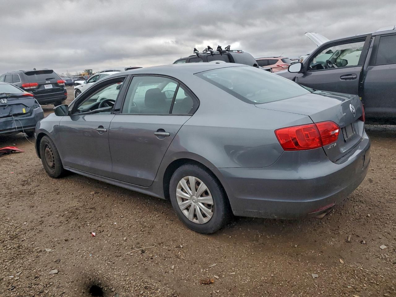 VOLKSWAGEN JETTA BASE