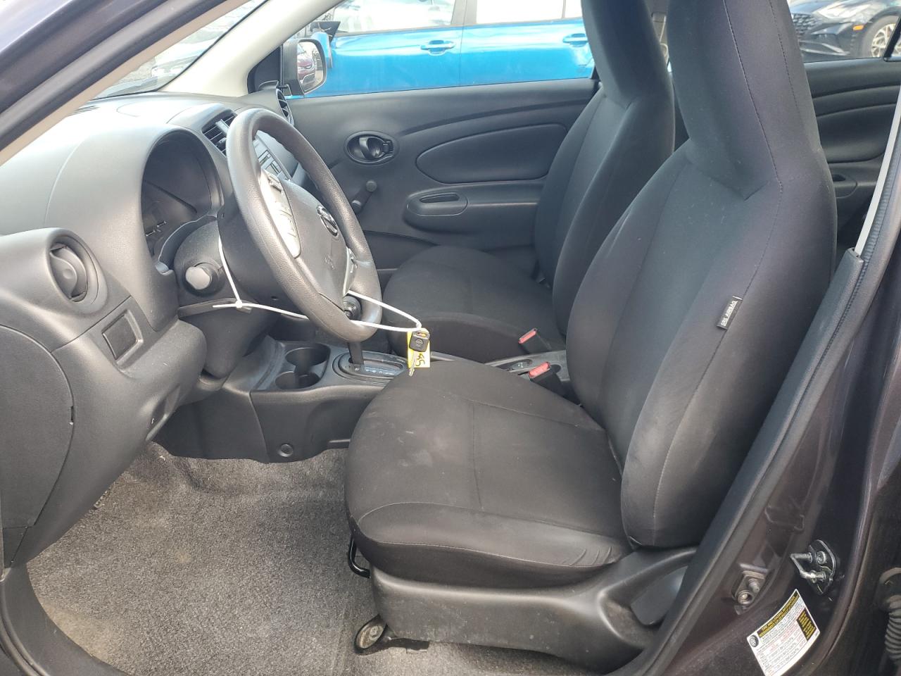 NISSAN VERSA S