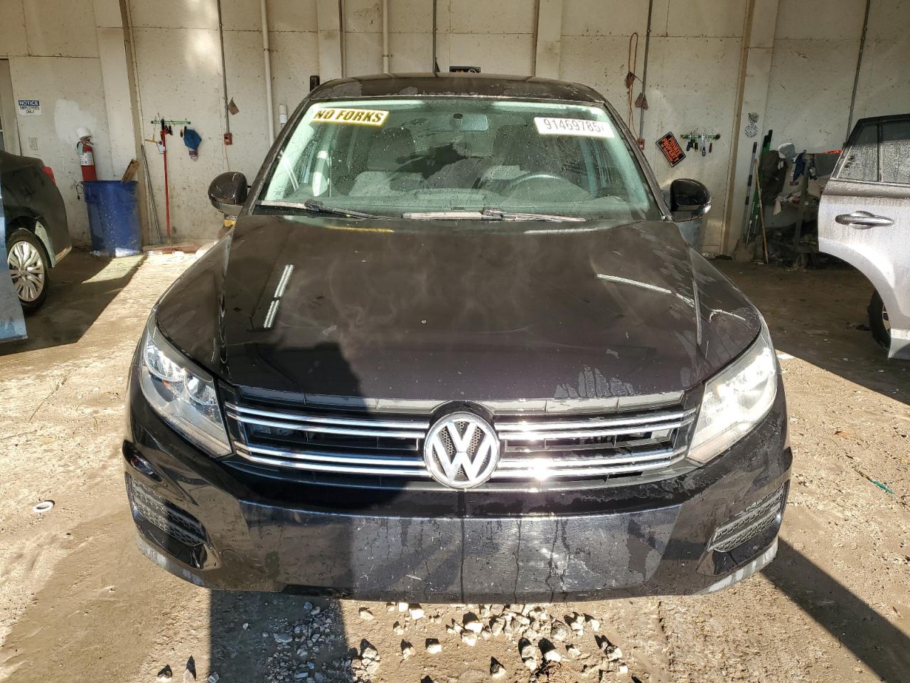 VOLKSWAGEN TIGUAN S
