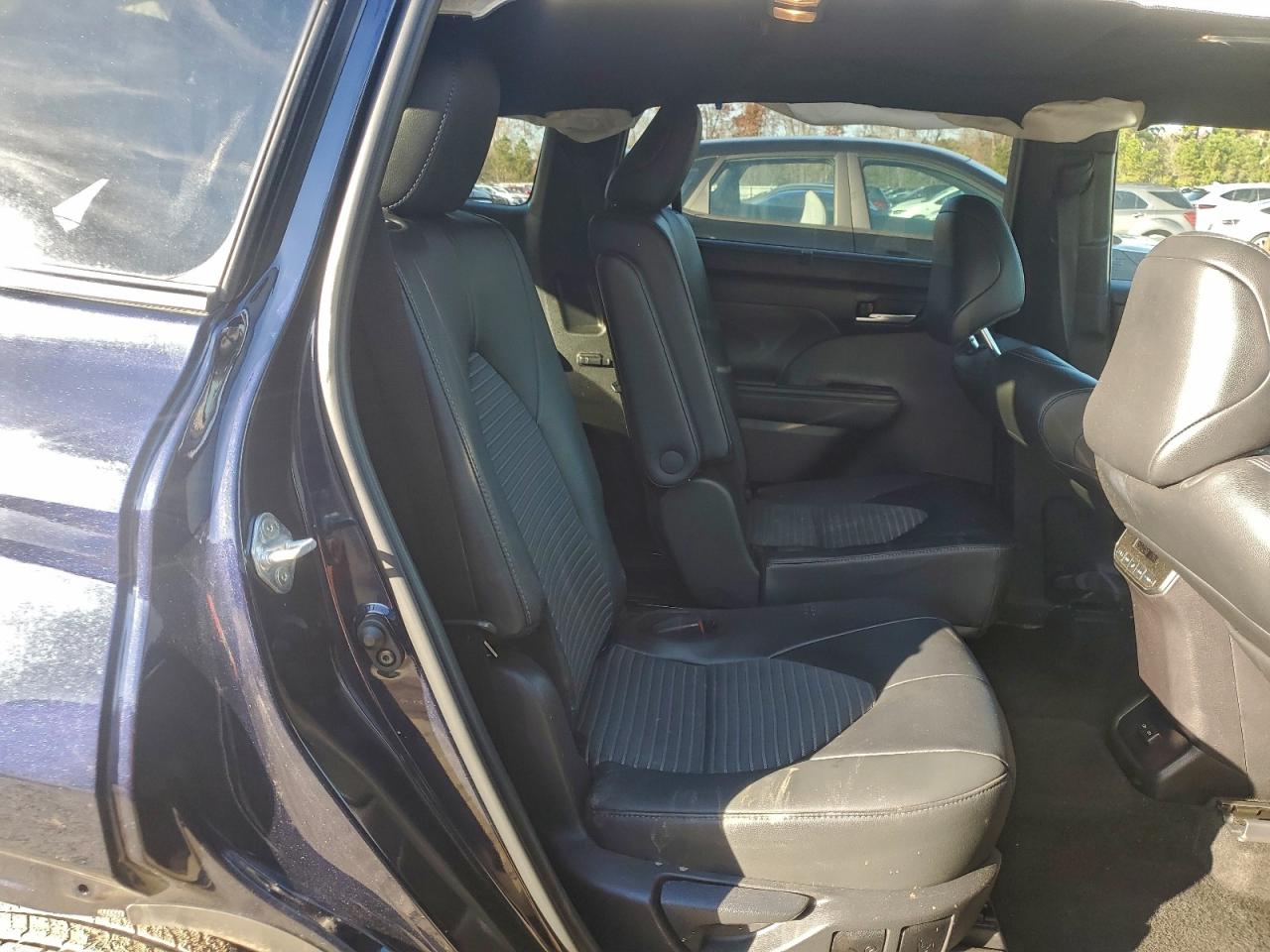 TOYOTA HIGHLANDER LE