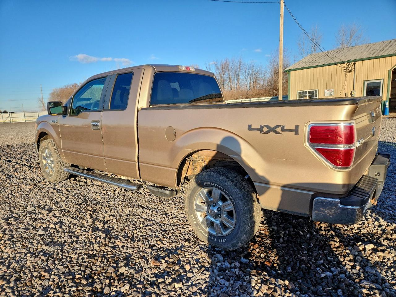 FORD F-150 SUPER CAB