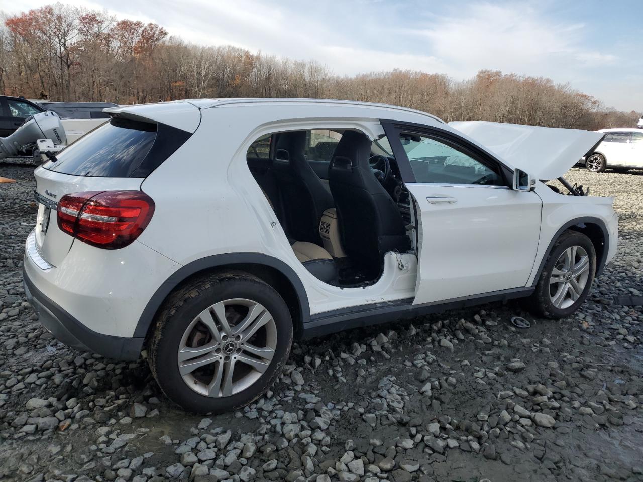 MERCEDES-BENZ GLA-CLASS 250 4MATIC