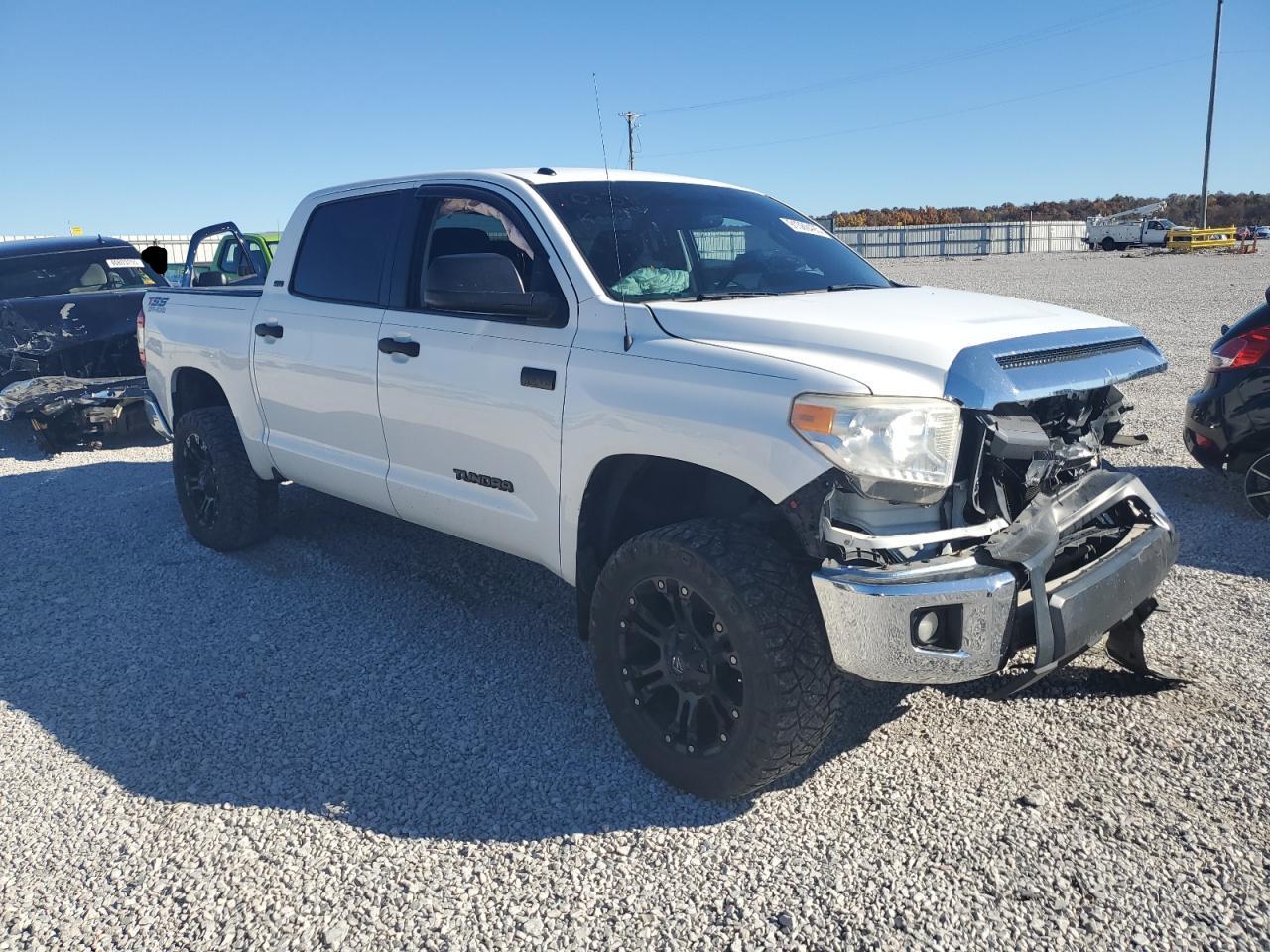 TOYOTA TUNDRA CREWMAX SR5