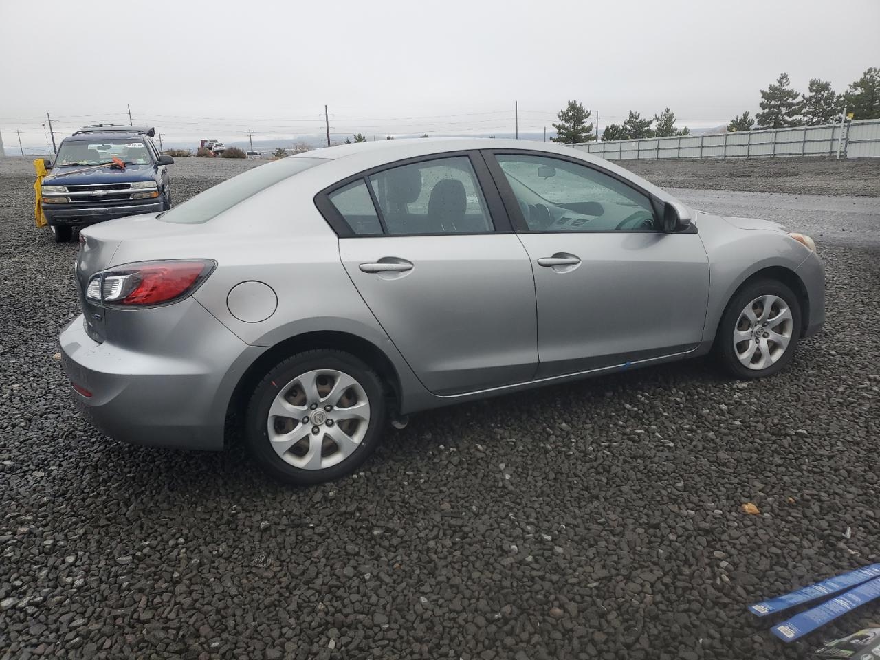 MAZDA 3 I