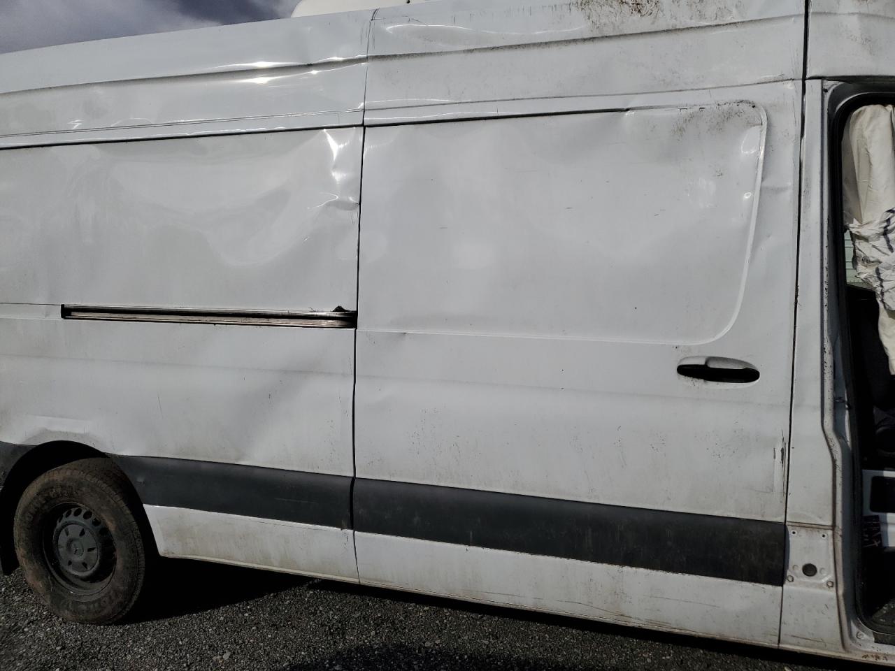 MERCEDES-BENZ SPRINTER 2500