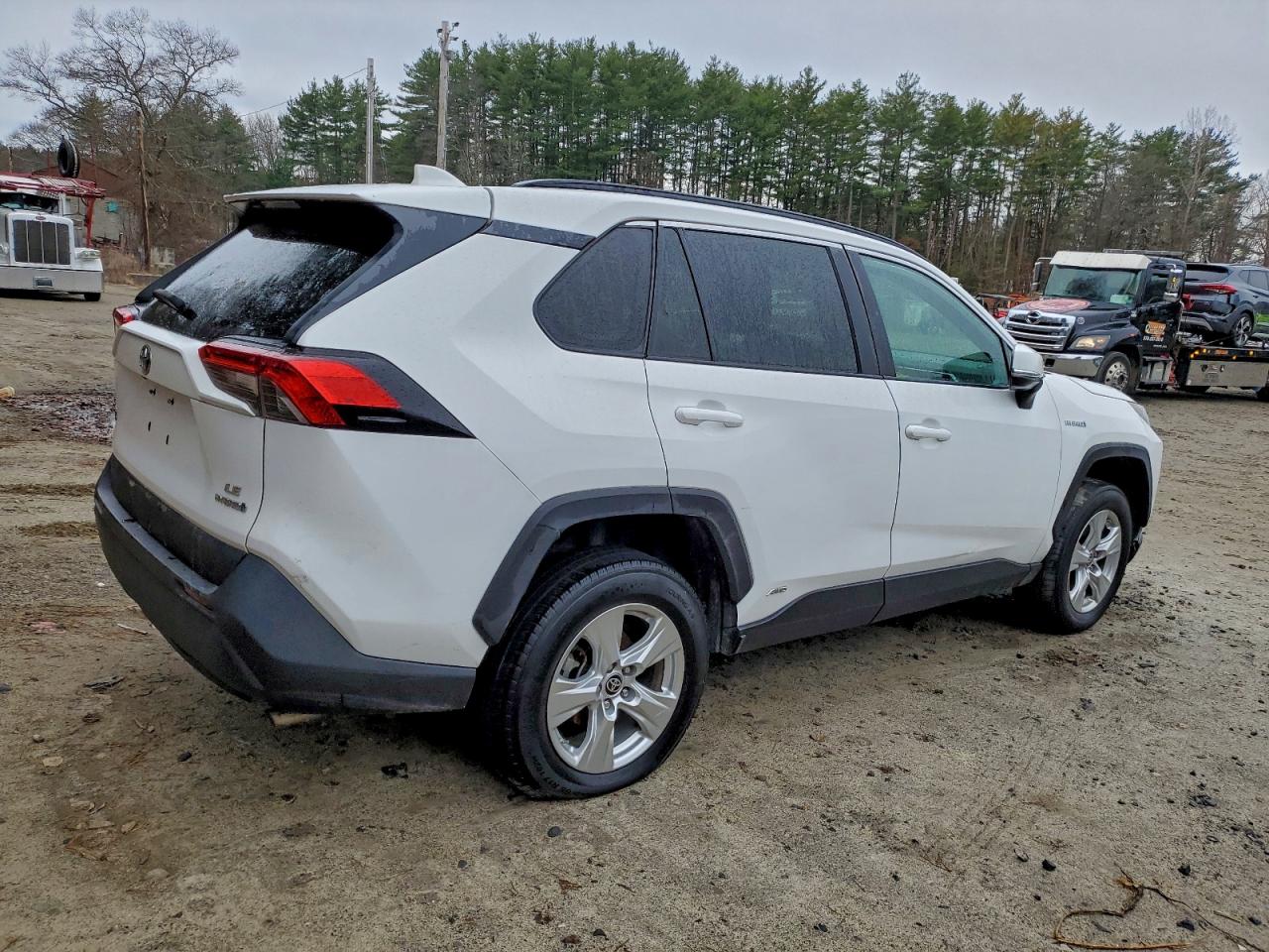 TOYOTA RAV4 LE