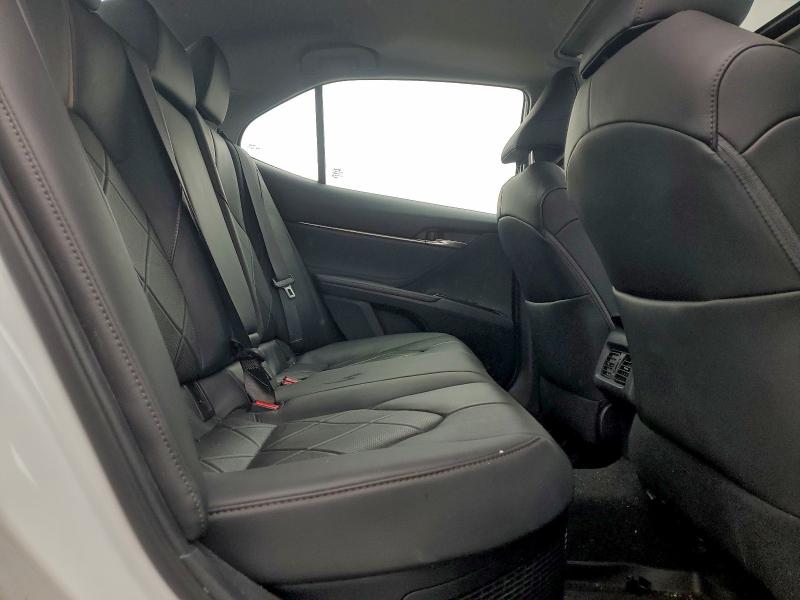 2018 TOYOTA CAMRY HYBR #3316880112