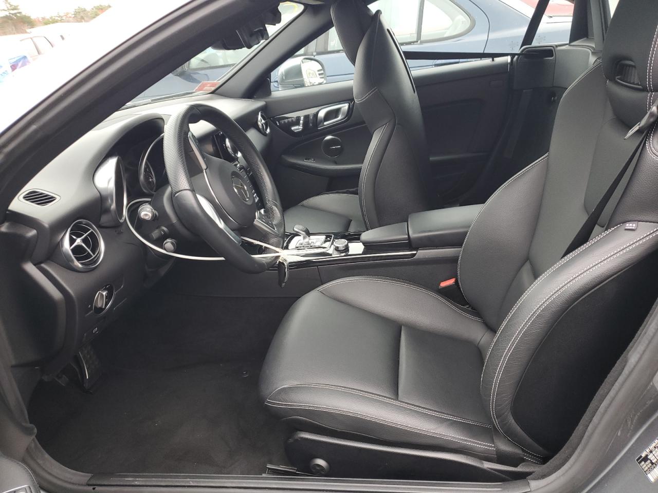 MERCEDES-BENZ SLC-CLASS 300