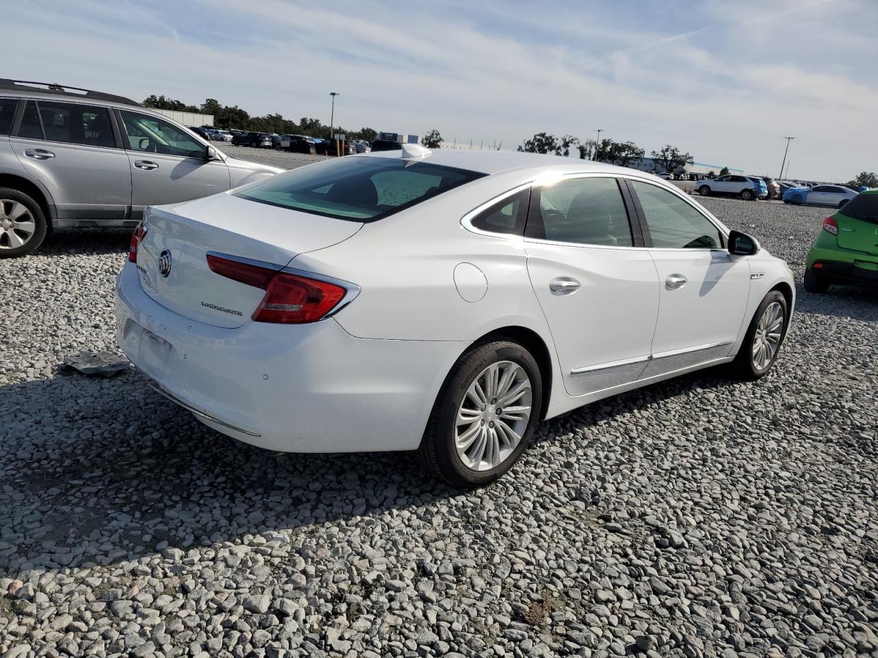 BUICK LACROSSE ESSENCE