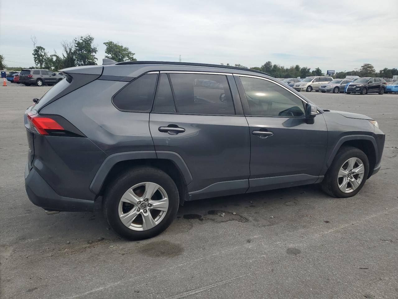 TOYOTA RAV4 XLE