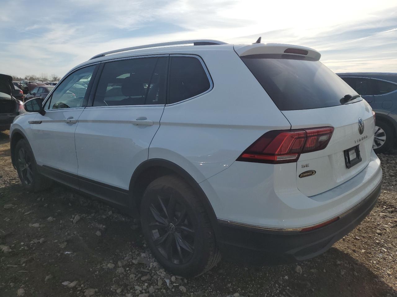 VOLKSWAGEN TIGUAN SE