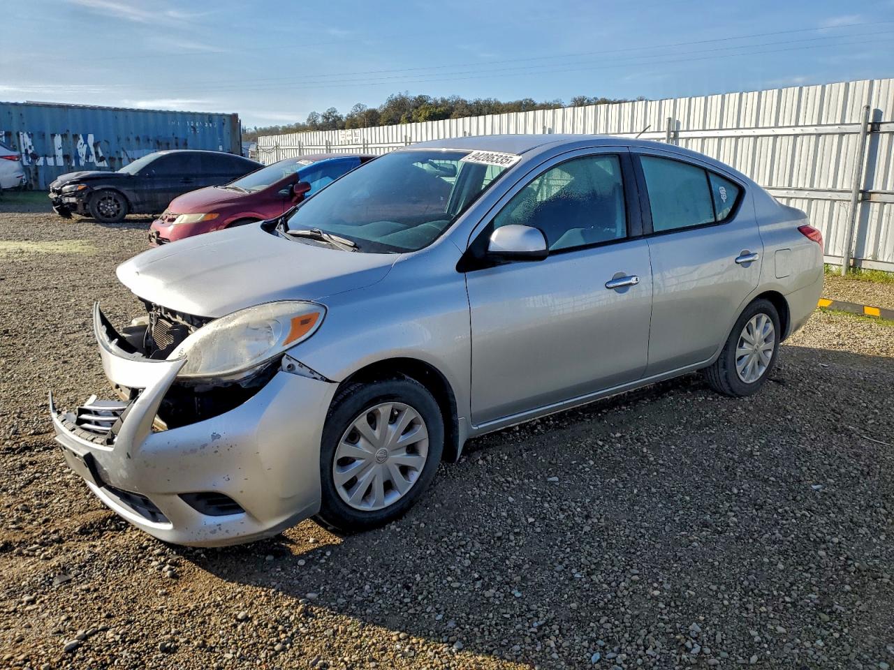 NISSAN VERSA S