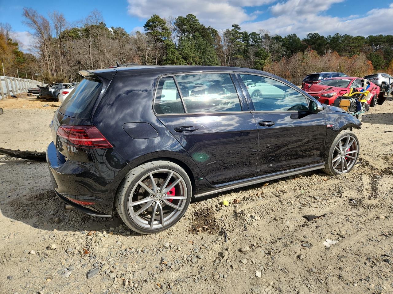 VOLKSWAGEN GOLF GTI