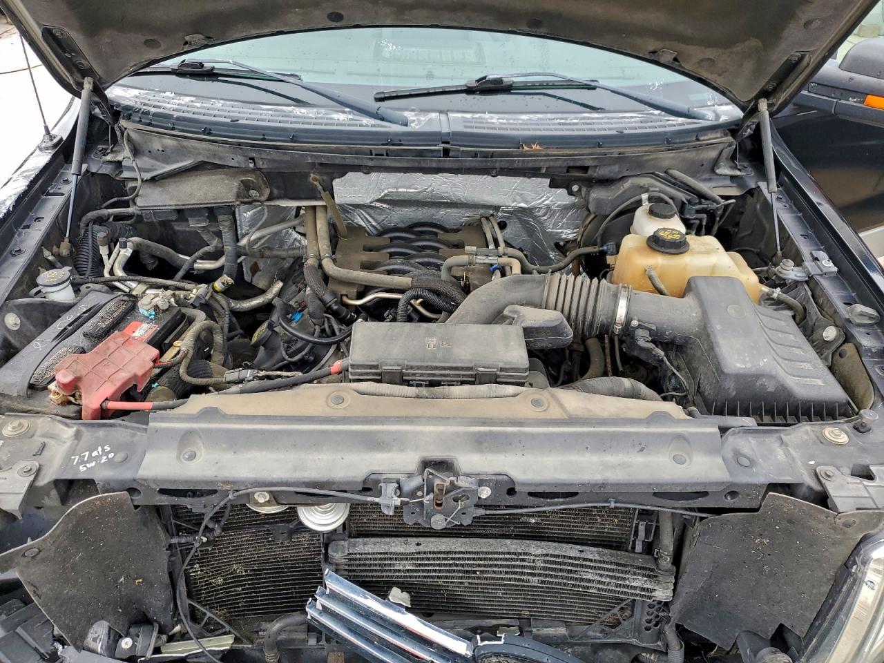 FORD F-150 SUPERCREW