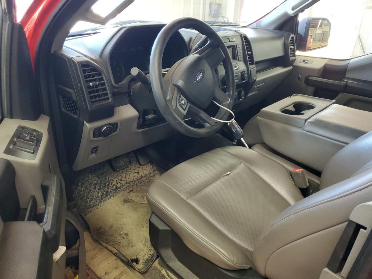 FORD F-150 SUPER CAB