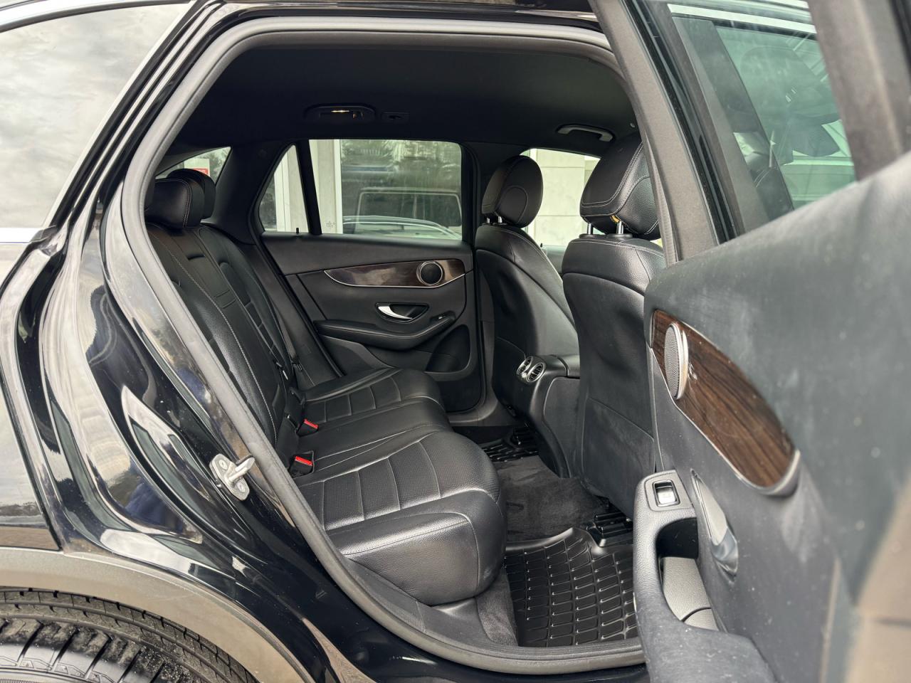 MERCEDES-BENZ GLC-CLASS 300