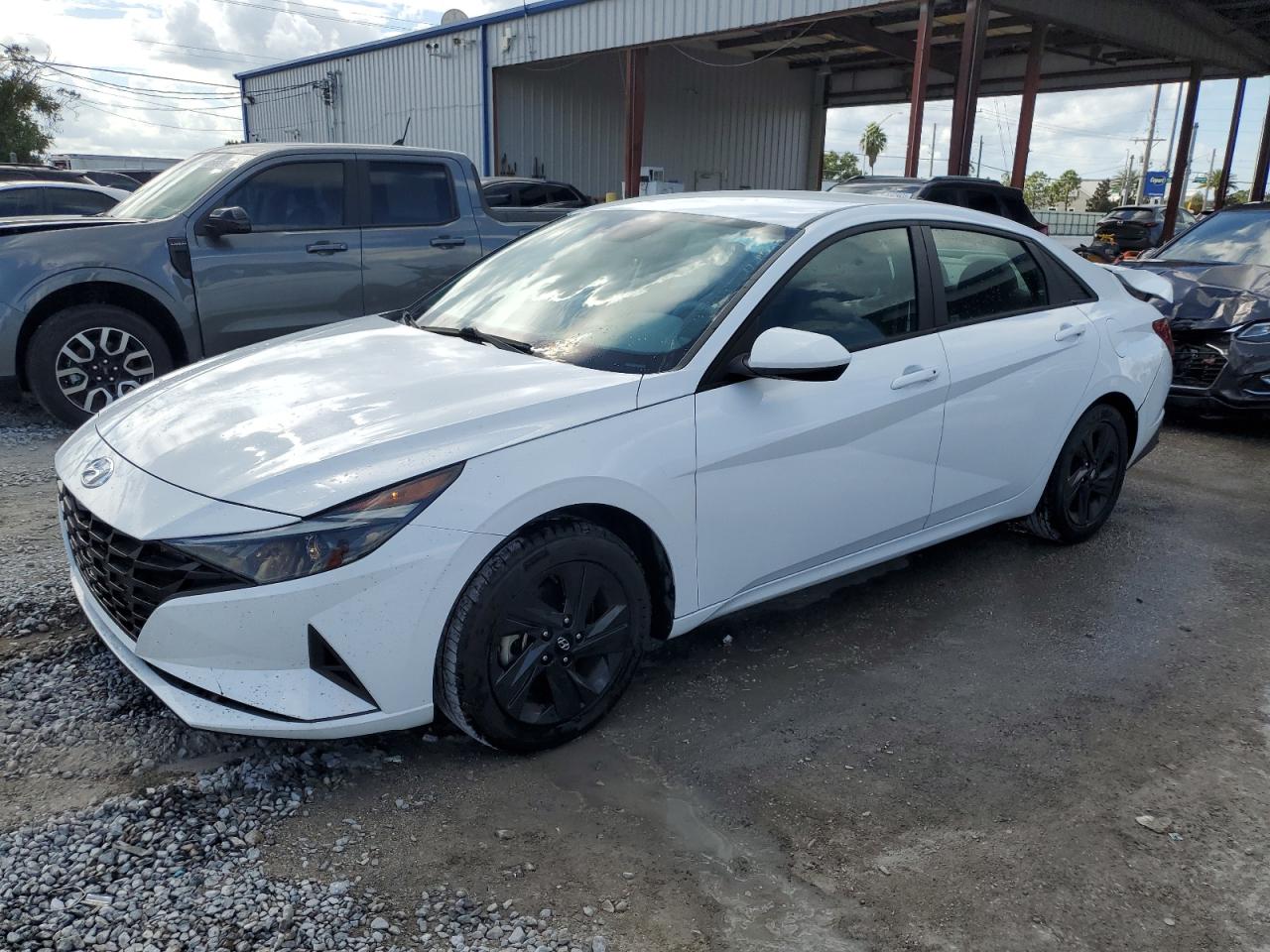HYUNDAI ELANTRA BLUE