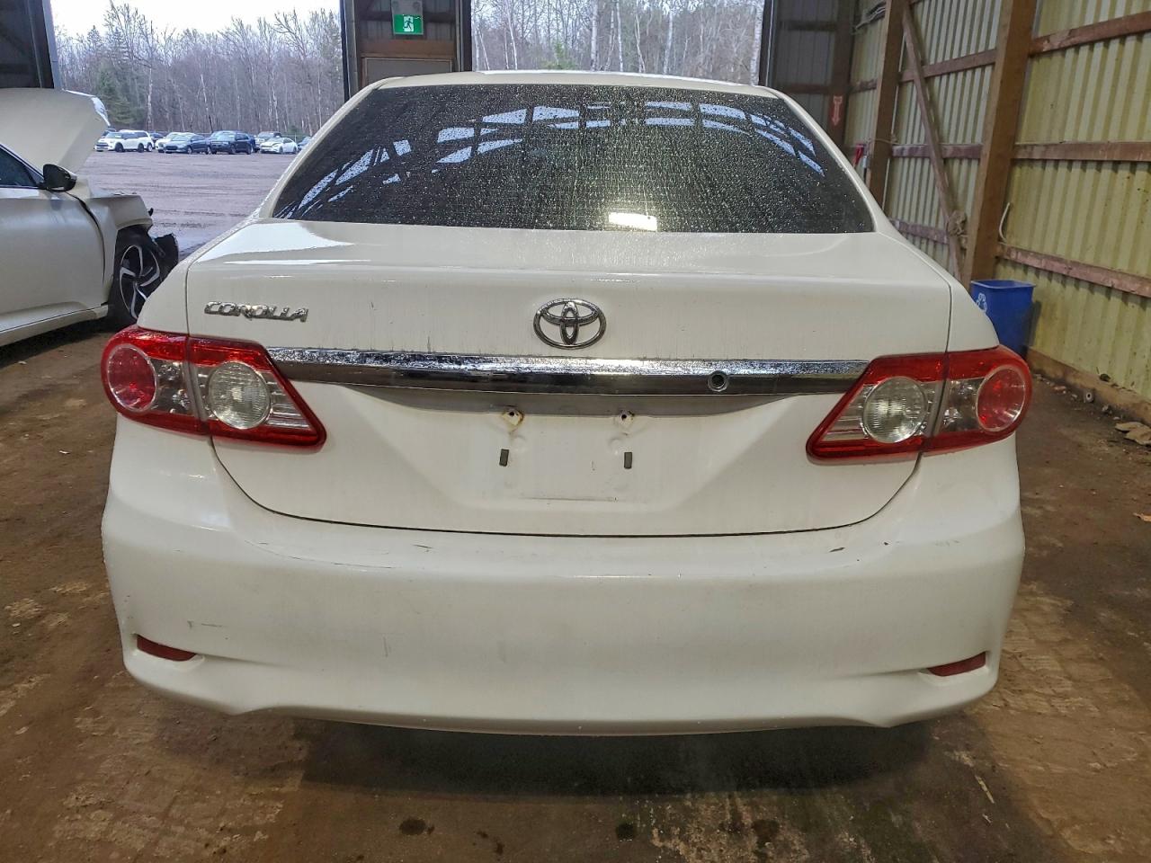 TOYOTA COROLLA BASE