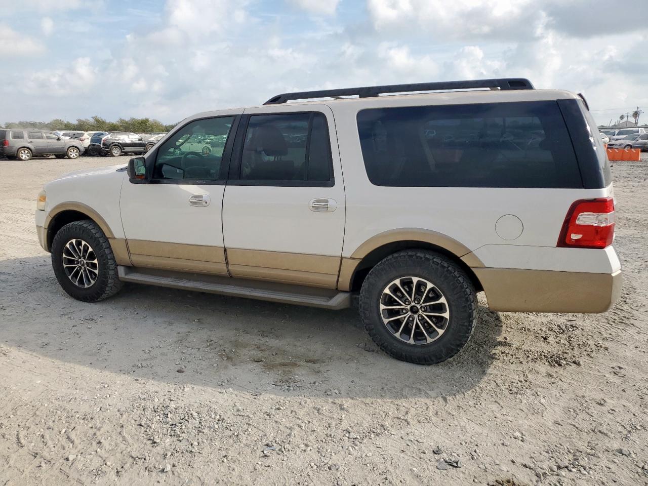 FORD EXPEDITION EL XLT