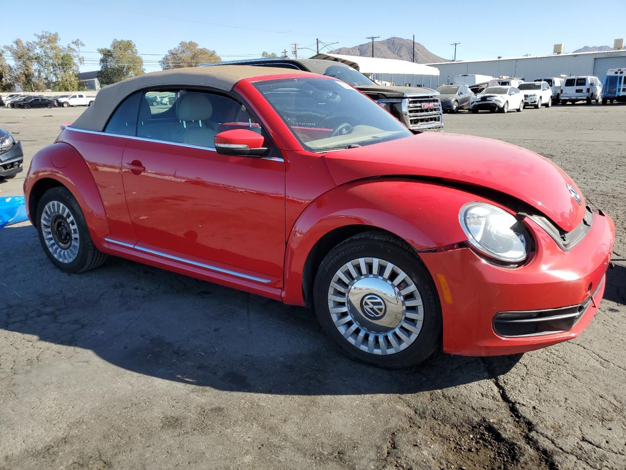 VOLKSWAGEN BEETLE